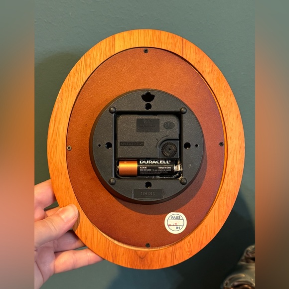 Savannah Row Rosewood Oval 8” Wall Clock Quartz Works - Picture 6 of 7